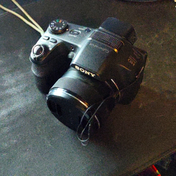 Sony cyber shot DSC-HX200V